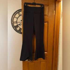 Woman’s Zyia flare